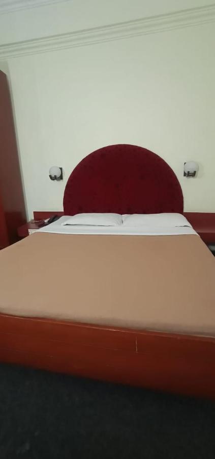 Hotel Goutham Manor Τσενάι Εξωτερικό φωτογραφία